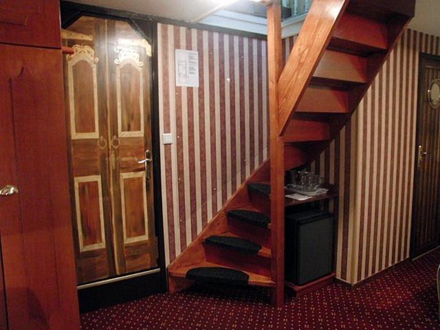 Amsterdam Village Hotel الغرفة الصورة